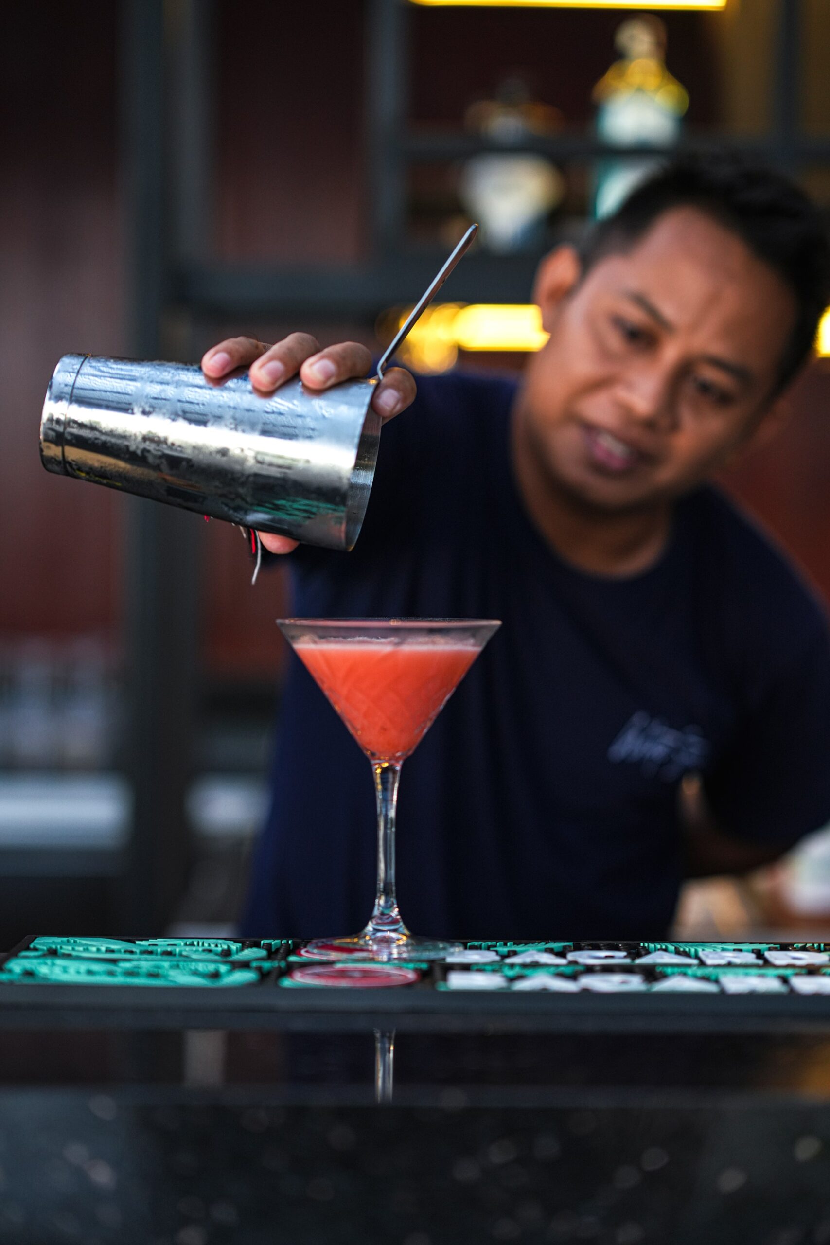 Bar Serving Cocktail-min